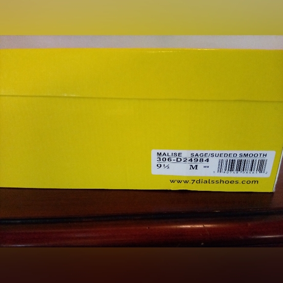 Seven Dials Malise Booties Boots Chukka Desert Boots Size 9.5 Sage Green Gray - Picture 8 of 8